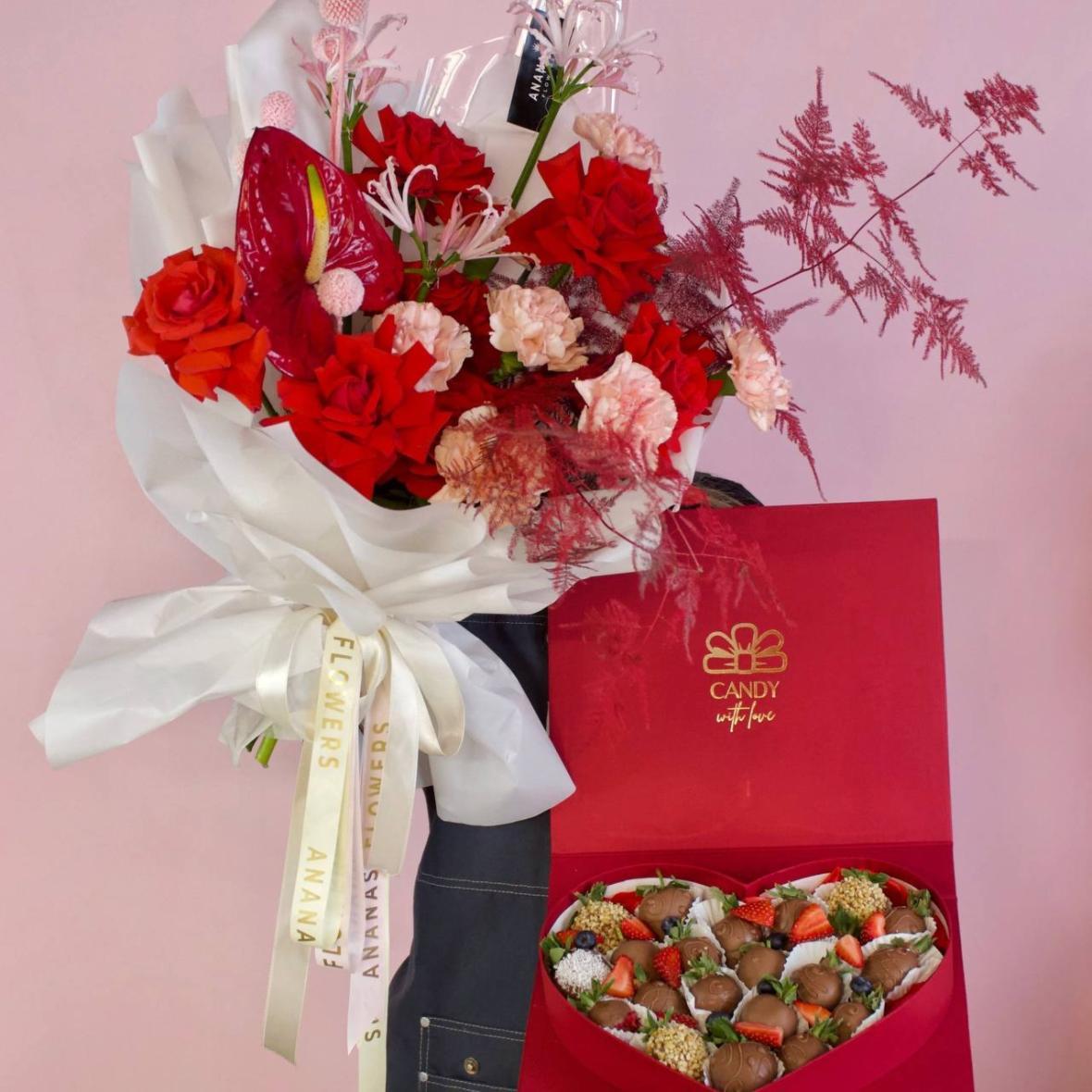 Сет №2 Авторский букет и набор клубники в шоколаде