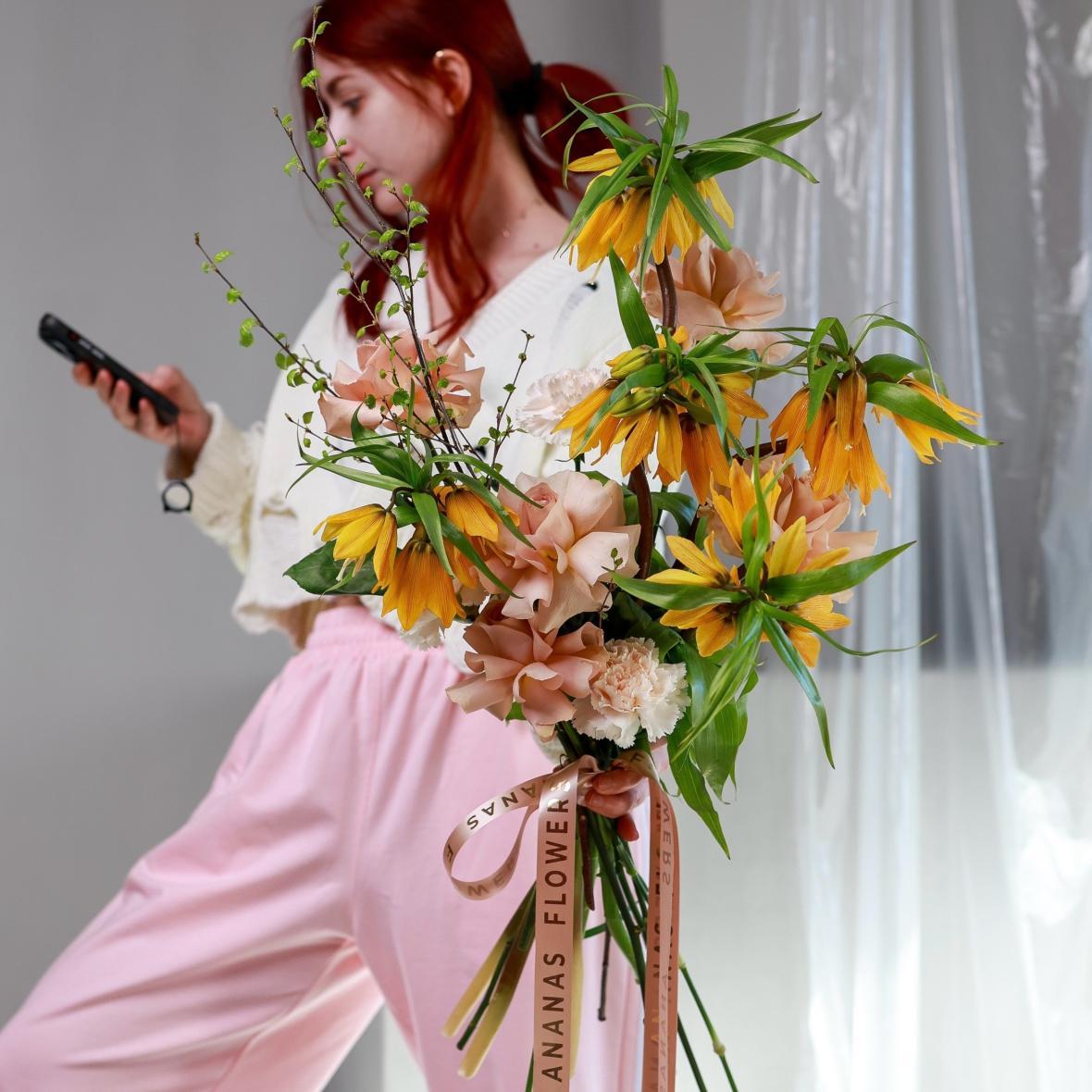 Авторский букет с экзотичной фритиллярией