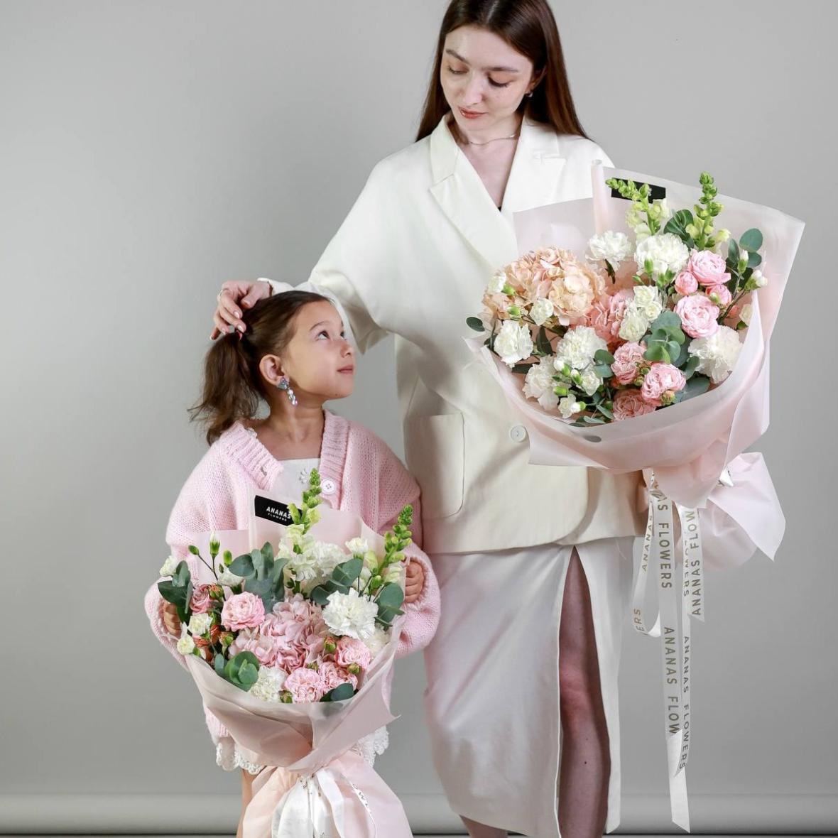 Сет семейный ЦВЕТОЧНОЕ ОБЛАКО для жены и дочки